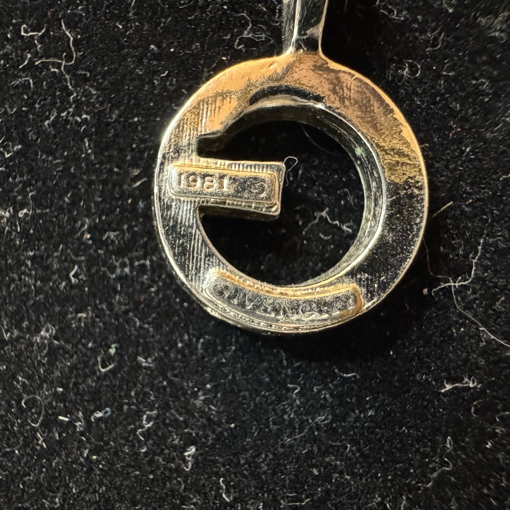 Givenchy Vintage Silver Metal Necklace. - Picture 3 of 7